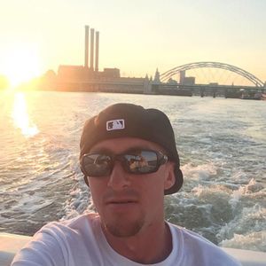 Meet your Posher, Cory